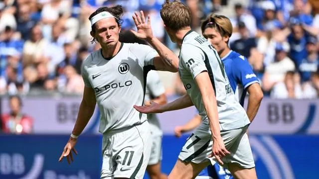 2. Fußball-Bundesliga: «Das verletzt mich»: KSC-Fans pfeifen Wolfsburg-Star aus