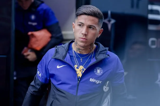 Chelsea set Enzo Fernandez price tag with one factor blocking Man City deal