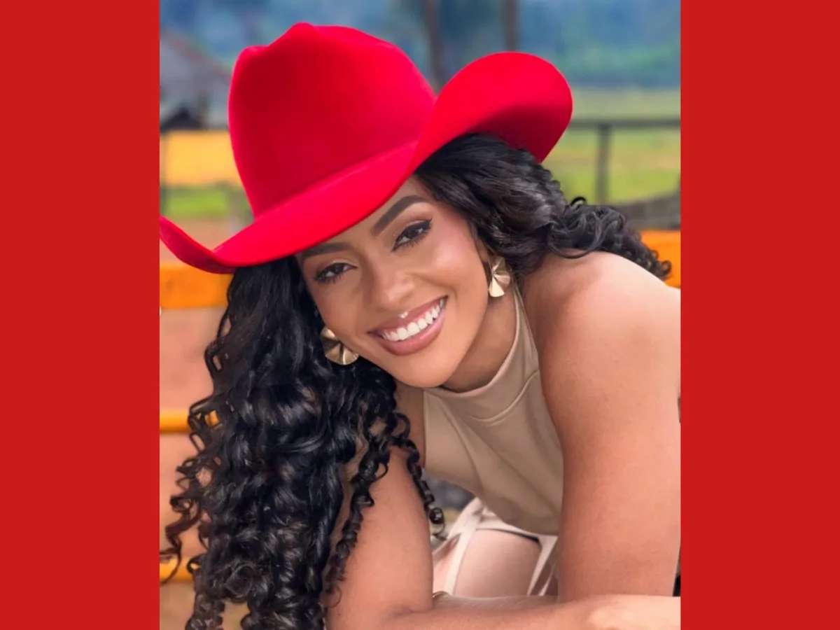 Mulher é denunciada por injúria racial contra Rainha do Rodeio do AC; MP pede R$ 20 mil de indenização à vítima