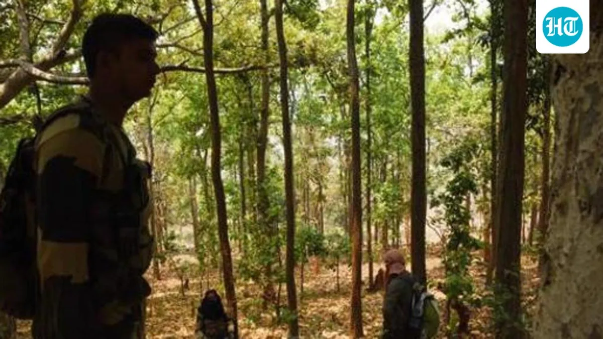 Jharkhand Police announce cash reward for info on last top Maoist, 5 accomplices