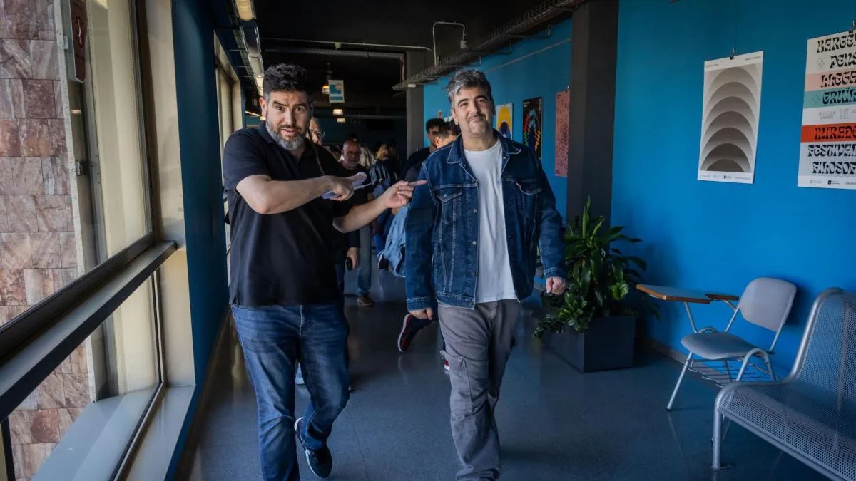 Estopa recupera las canciones inéditas de su maqueta original en el disco 'La MKT'