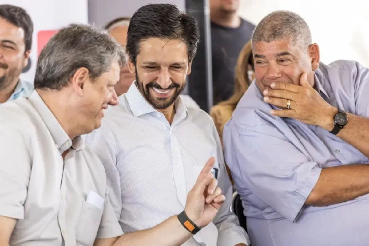 Após citar “parceria”, Tarcísio chama relação com Leite de institucional