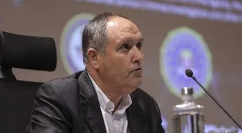 Diretor nacional da PJ mantém o que disse no julgamento de Rui Pinto. Ministra da Justiça reitera confiança