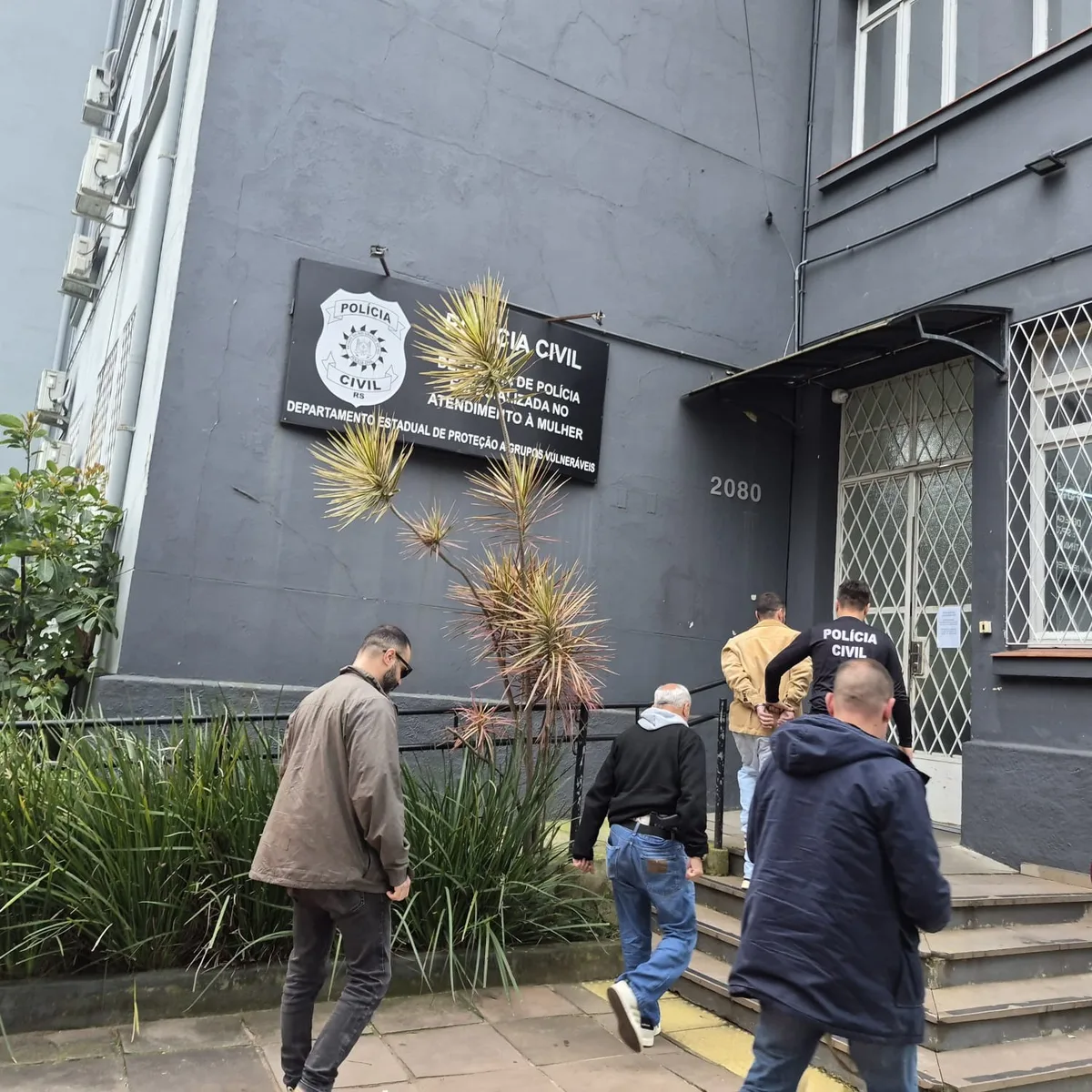 Preso suspeito de importunação sexual contra quatro mulheres em Porto Alegre