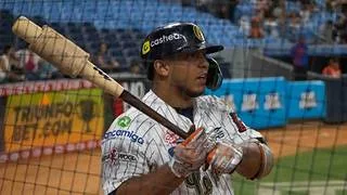 LVBP: Leandro Cedeño inauguró su cuenta jonronera