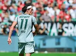 Raúl-Lupfer lässt Alm beben: Last-Minute-Elfer erlöst VfL Wolfsburg im Derby