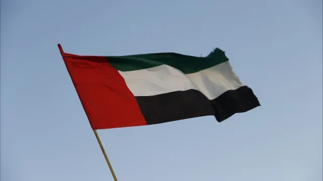 Emirados impõem sanções contra sucursais de banco iraniano no país