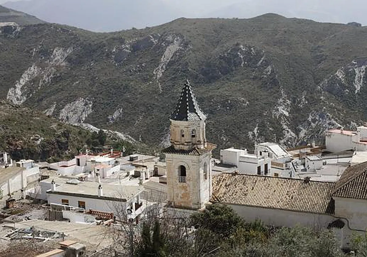 Muere mientras practicaba barranquismo en un pueblo de la Alpujarra granadina