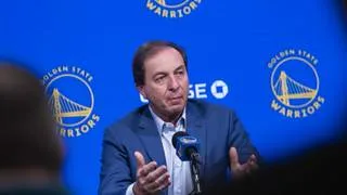 Explotó la tensión en Golden State: Joe Lacob responde a los fans que exigen fichajes