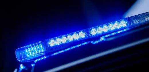 Baden-Württemberg: Betrunkener Autofahrer verrät sich durch Schnarchen im Gebüsch