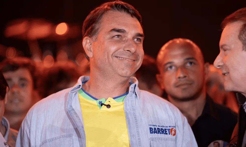 Flávio inicia giro pelo Sudeste com previsão de gravações ao lado de Tarcísio e Nunes