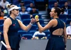 Stefani e Dabrowski estreiam bem em Wuhan e sonham com liderança