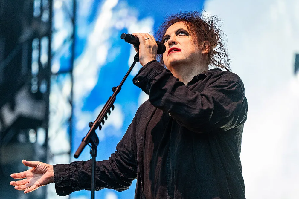The Cure Plays the Hits — and Robert Smith Tears Up at ‘Just Like Heaven’ — in Nostalgic, Whimsical Øyafestivalen Set: Concert Review