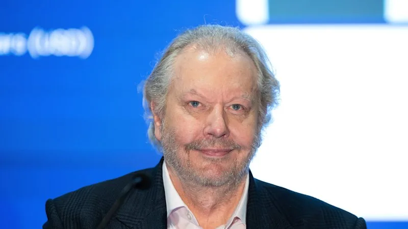 ASIC drops insider trading probe into billionaire Richard White