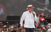 Lula troca Porto Alegre por Salvador após previsão de chuva no Sul