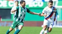 Atlético-MG vence o Grêmio com facilidade e aproxima o tricolor do Z4