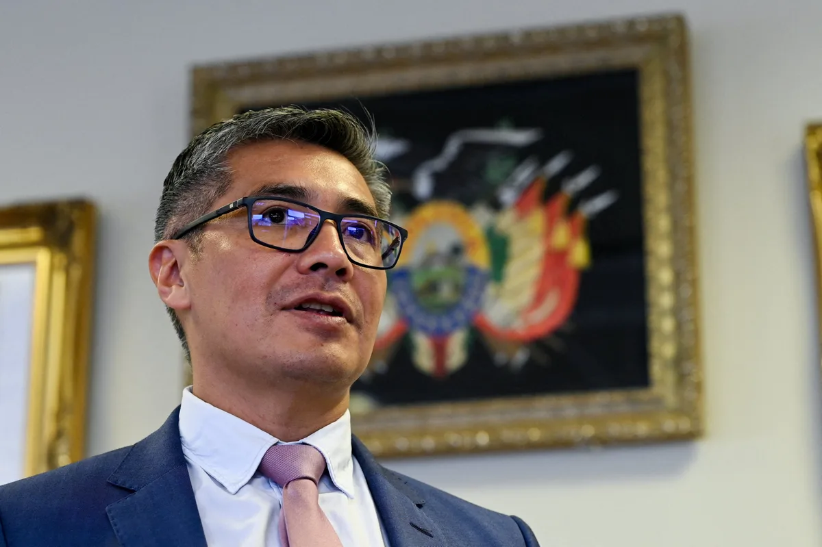 Rodrigo Paz destituyó al ministro de Economía de Bolivia tras su censura en el Parlamento