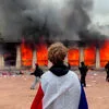 Posto de turismo incendiado durante noite de protestos em França