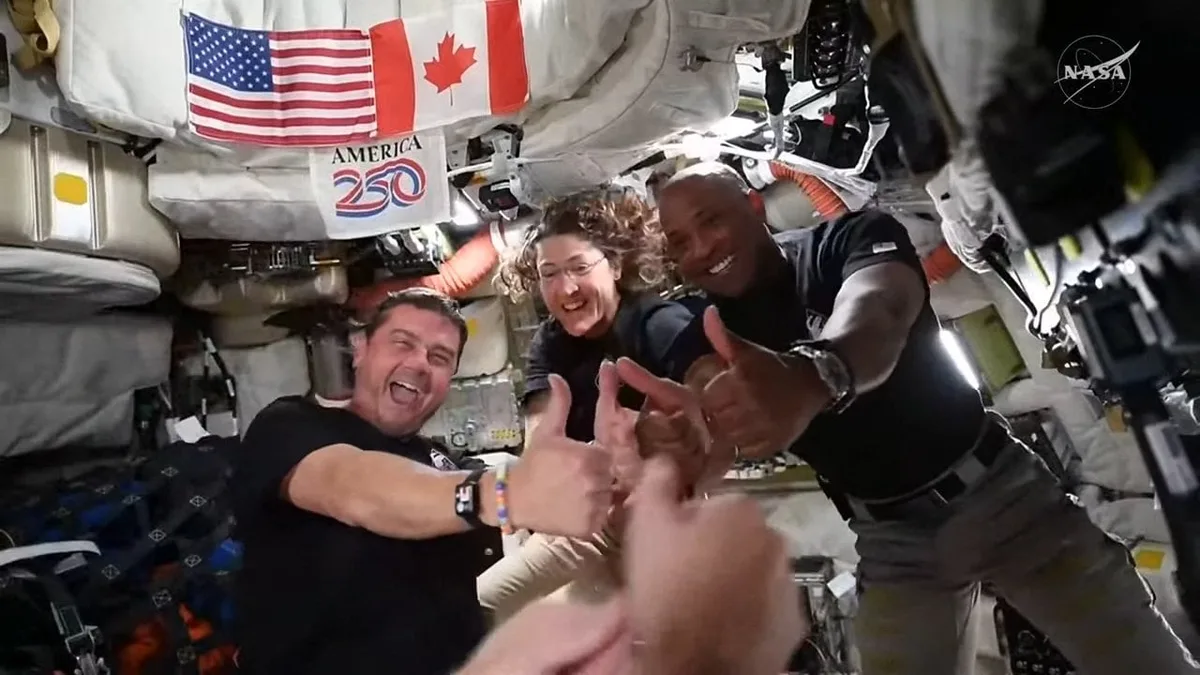 Christina Koch, astronauta del Artemis II: “Es maravilloso escuchar de nuevo de la tierra; siempre la elegiremos”