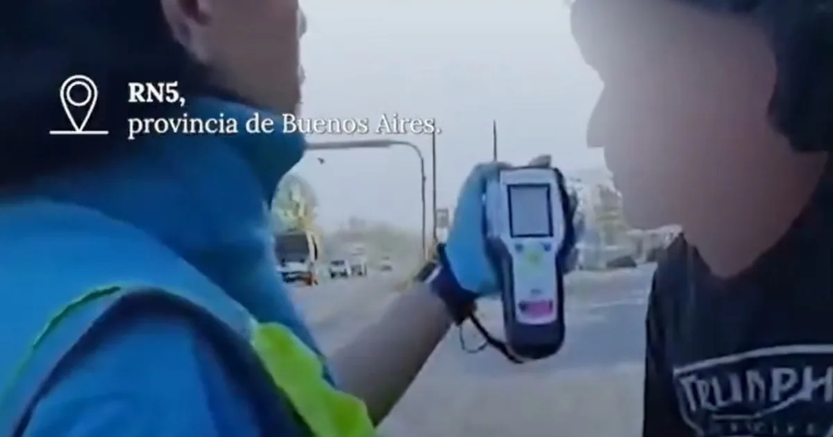 "Te digo la verdad, no tengo nada encima": detuvieron a un conductor que manejaba alcoholizado y sin papeles por la Ruta 5