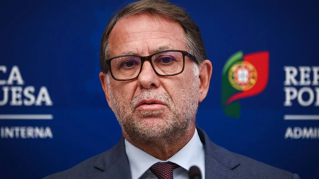 Iniciativa Liberal exige audição parlamentar urgente sobre demissão do secretário-geral do MAI