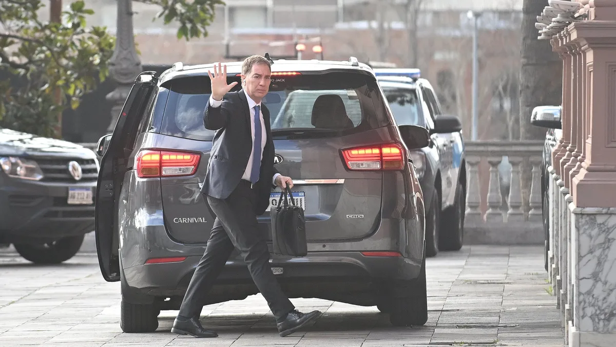 Javier Milei retomó la actividad en Casa Rosada: encabeza una nueva reunión de Gabinete