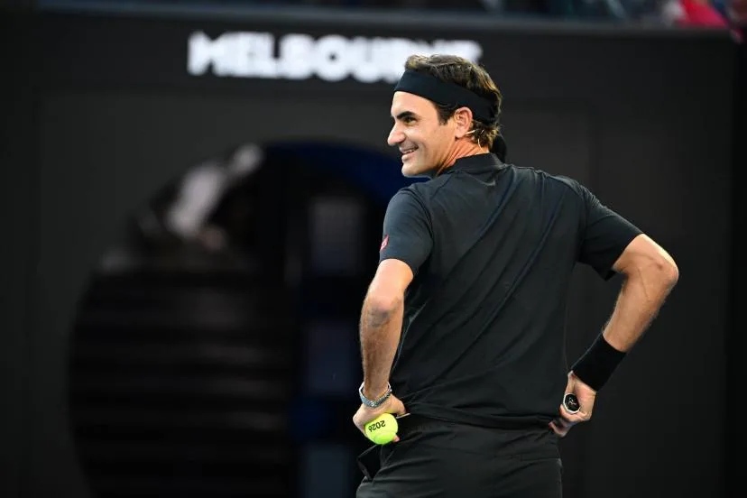 Roger Federer épate Thierry Henry en réalisant un joli geste technique avec un ballon de foot