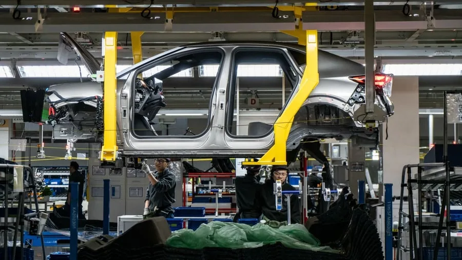 Autobauer: Harter Wettbewerb um Privatkunden: Toyota überholt Volkswagen in Europa