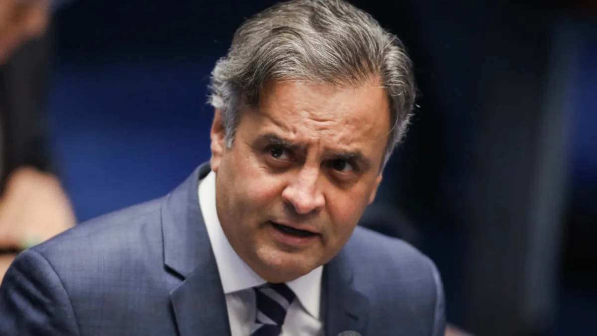 Aécio Neves recua e deve anunciar candidatura ao Senado nesta sexta