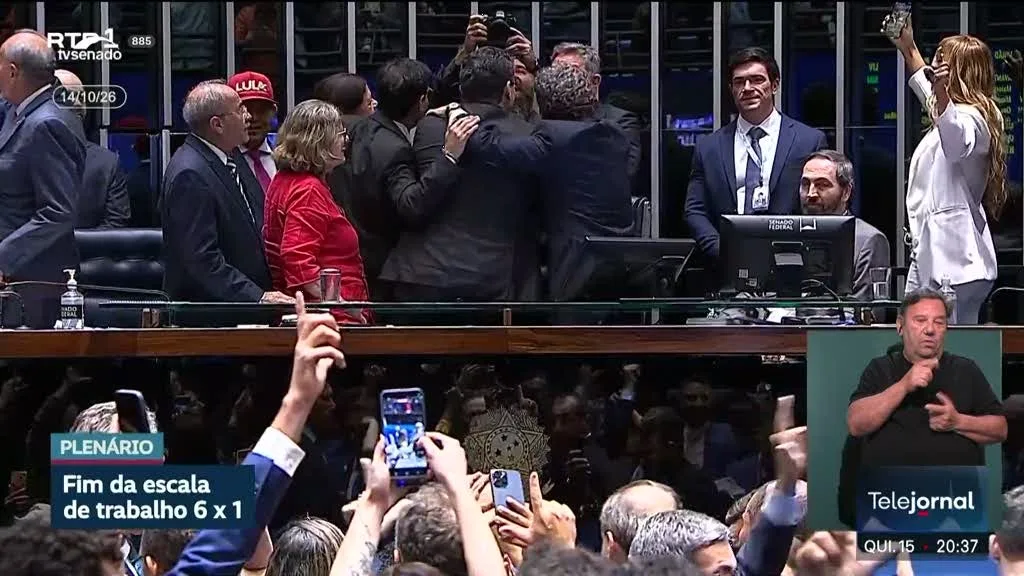 Senado do Brasil aprova fim da "escala 6x1" durante campanha eleitoral