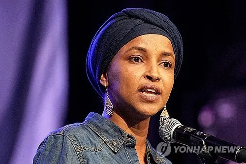 美당국, 소말리아 출신 野의원 압수수색…이민사기 조사 일환
