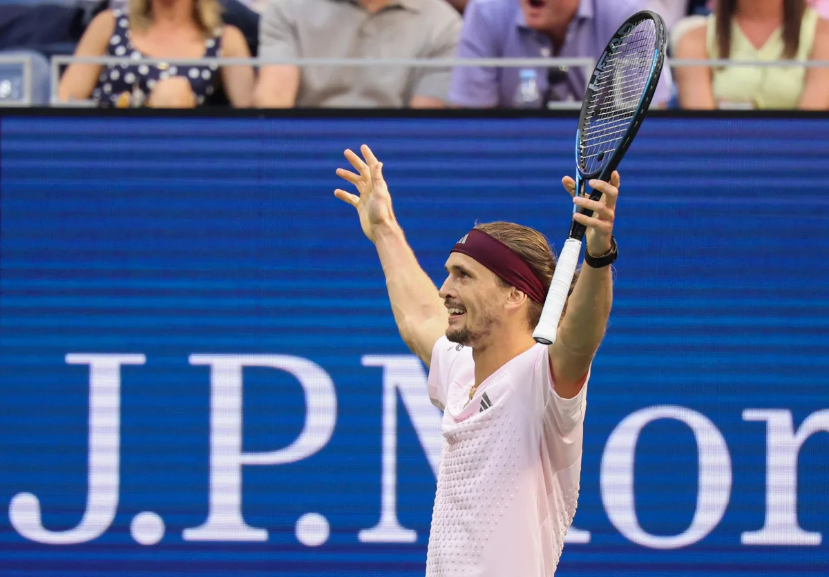 Com presença de Ronaldo Fenômeno, Zverev bate Khachanov e vai à final do US Open