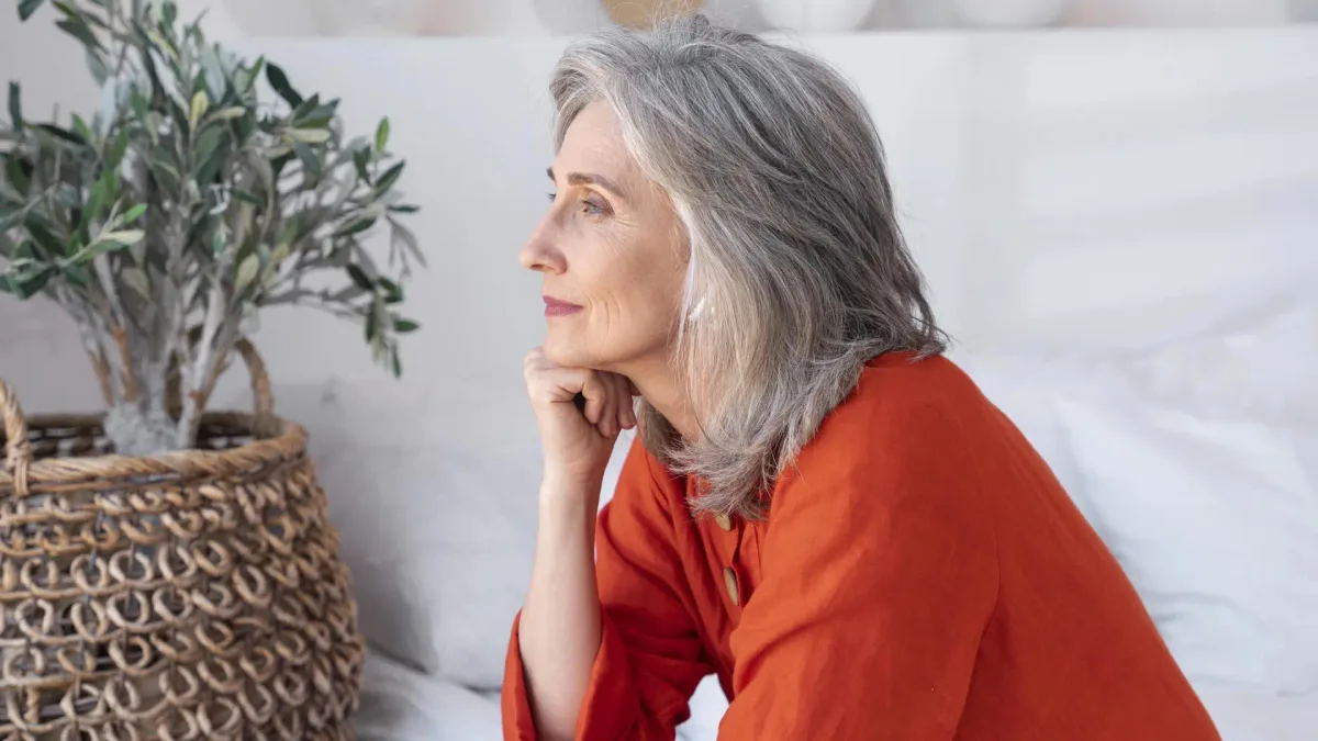 La Agencia de Seguridad Alimentaria anuncia que revisará un informe sobre la menopausia basado en hombres