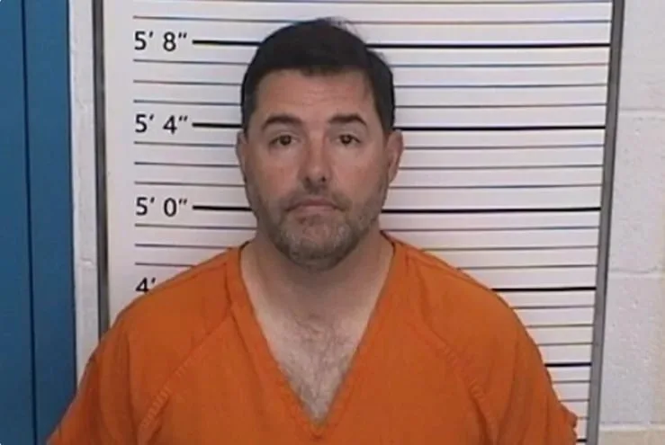 El dueño de los San Francisco 49ers fue arrestado por una acusación de prostitución y aceptó dos cargos menores