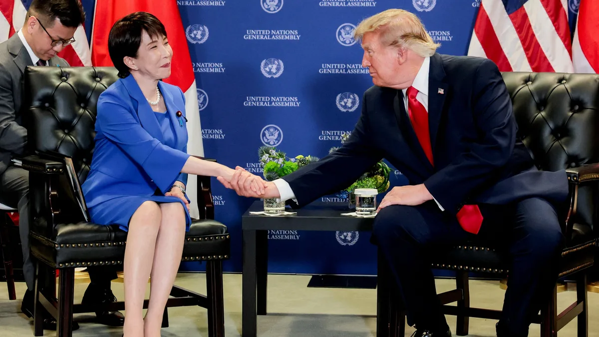 Trump y Takaichi dialogaron sobre China en una reunión previa al viaje de Xi Jinping a Estados Unidos