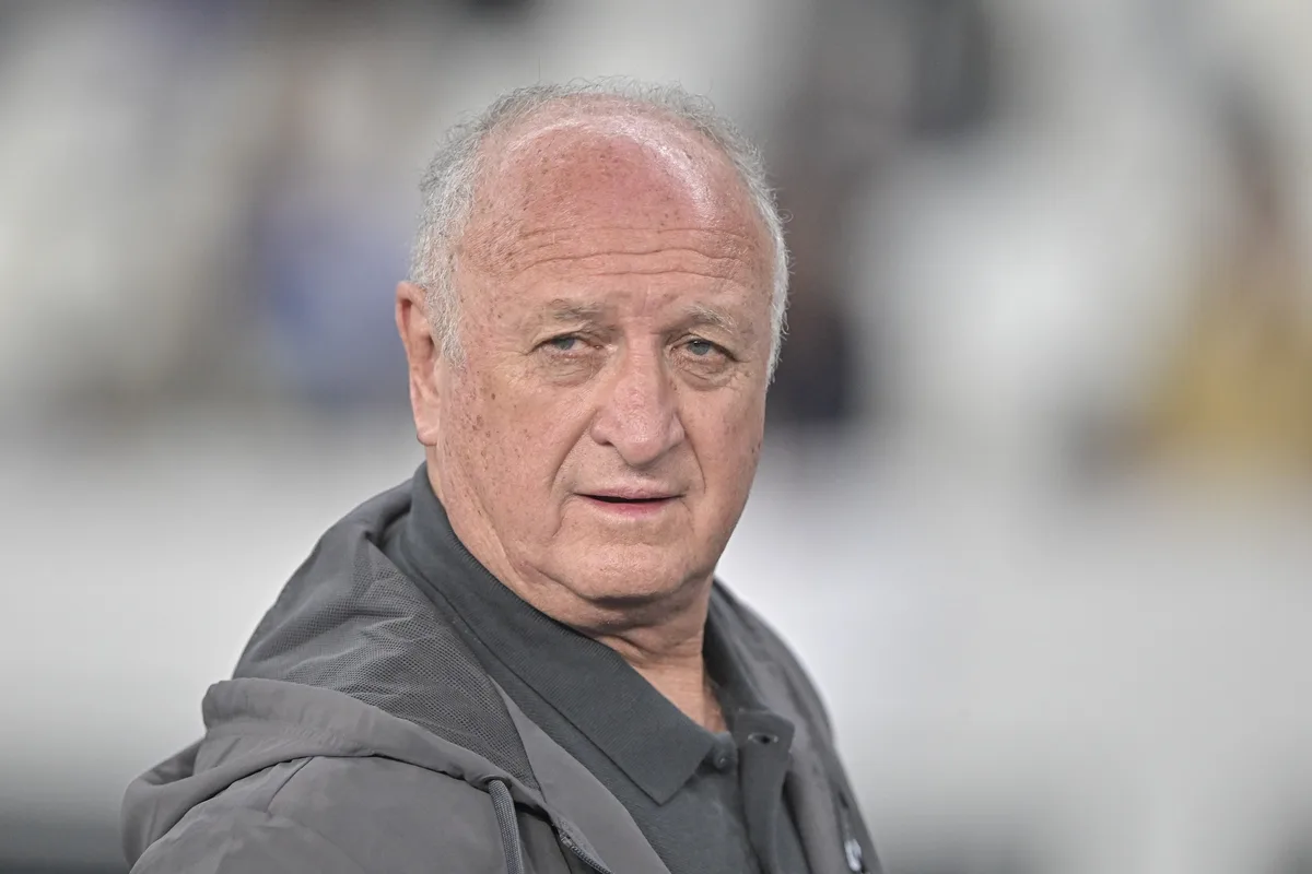 Felipão mira no VAR em derrota do Grêmio: "Estão acabando com o futebol"