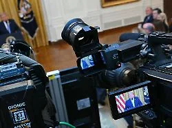 "Nachrichten aus der Regierung": Weißes Haus antwortet im Medienstreit mit "Trump TV"