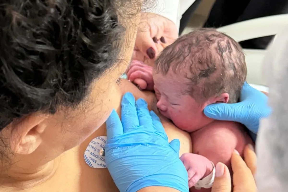Mãe enfrenta dificuldades na amamentação e se torna doadora de leite