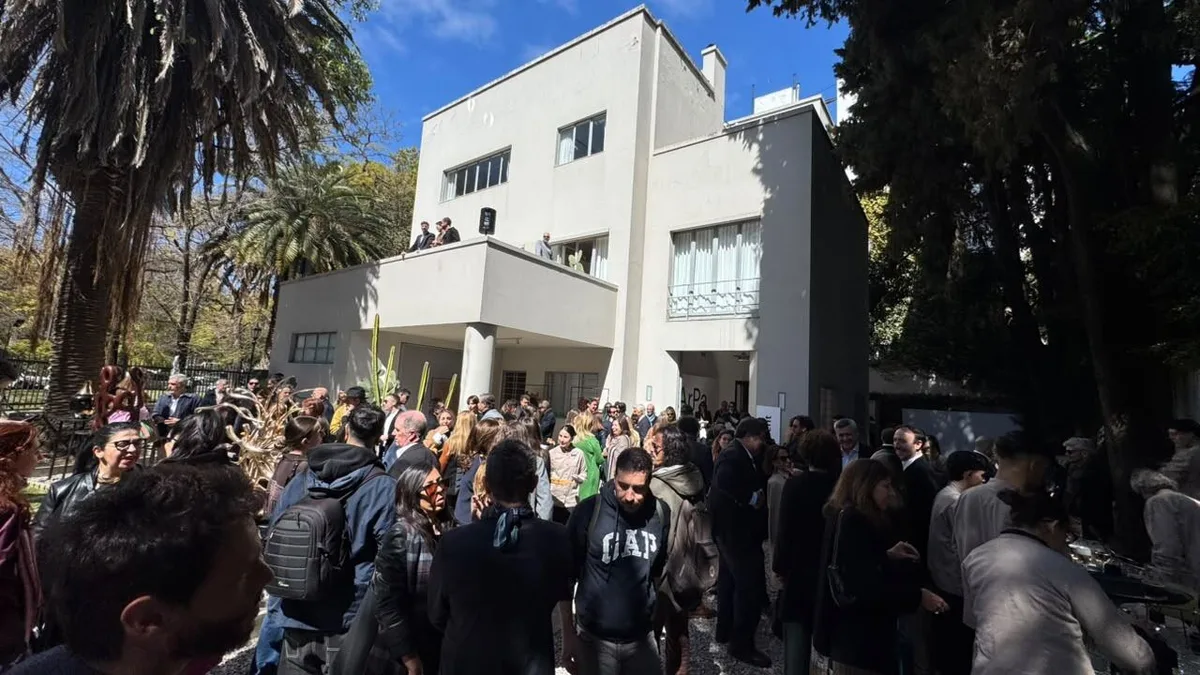 Cada ambiente, un hallazgo: la feria ArPa debuta en la Casa Victoria Ocampo con obras excepcionales