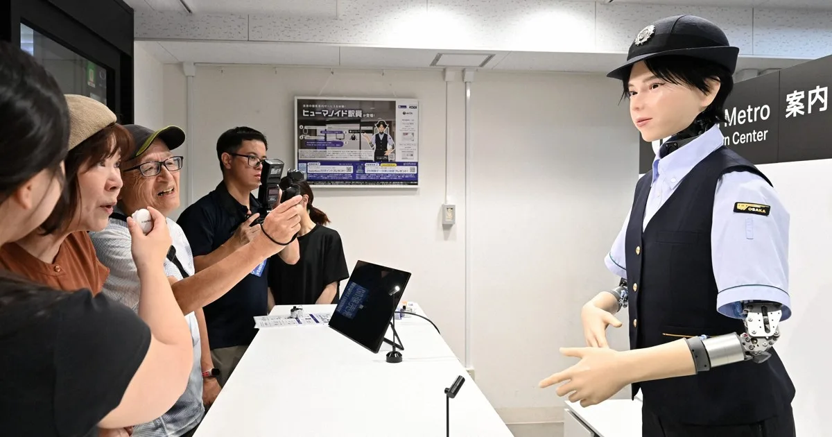 大阪メトロ「ヒューマノイド駅員」登場 AI搭載、60言語対応