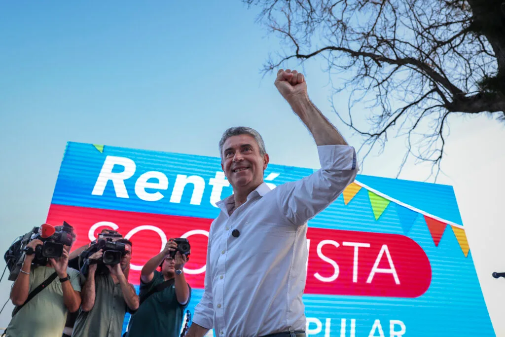 Carneiro critica Montenegro e afirma que alguém tem de lhe dizer que o “rei vai mesmo nu”