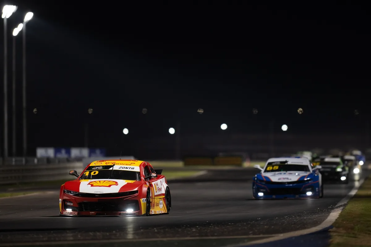Ricardo Zonta e Galid Osman buscam mais pontos na etapa de Londrina da NASCAR Brasil
