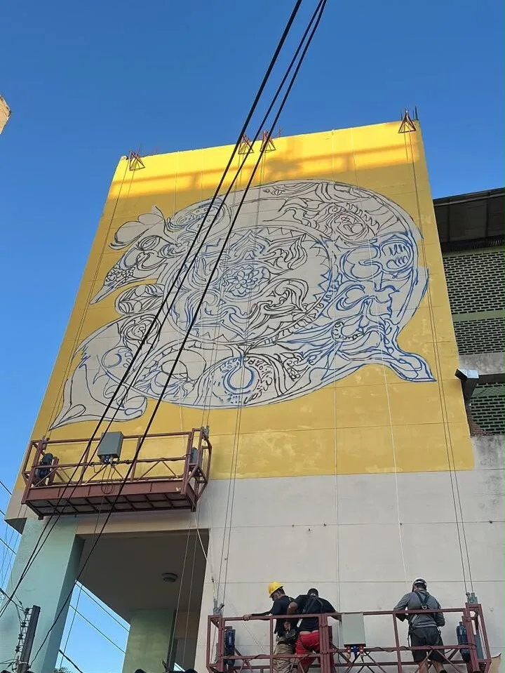 Das telas para as ruas: obra de Juarez Paraíso ganha mural em Salvador