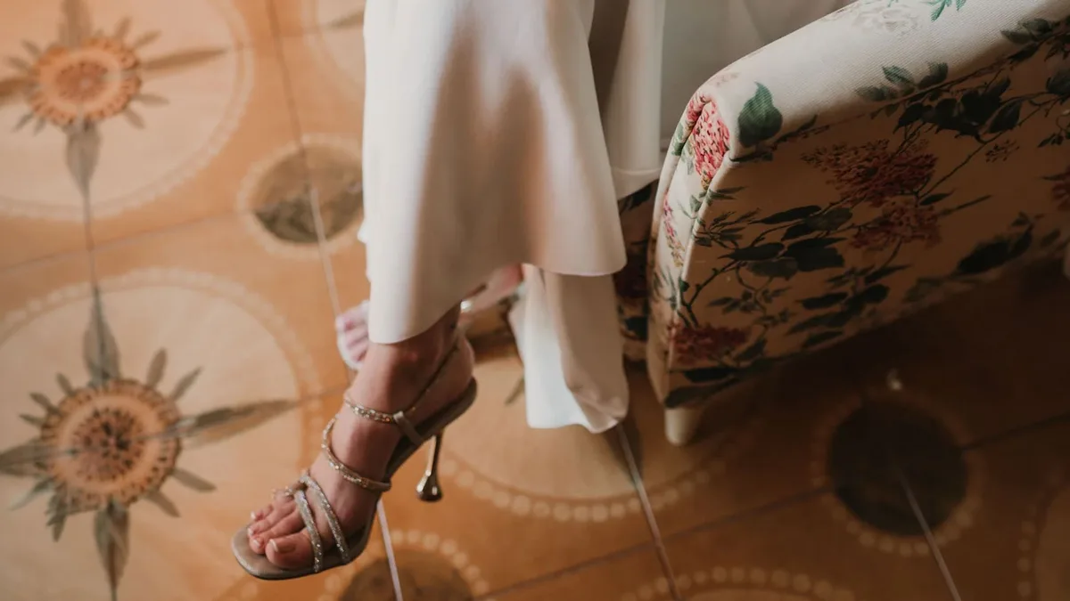 De los zapatos más cómodos a las joyas más especiales: 17 marcas de complementos nupciales que (sí o sí) debemos tener bajo el radar