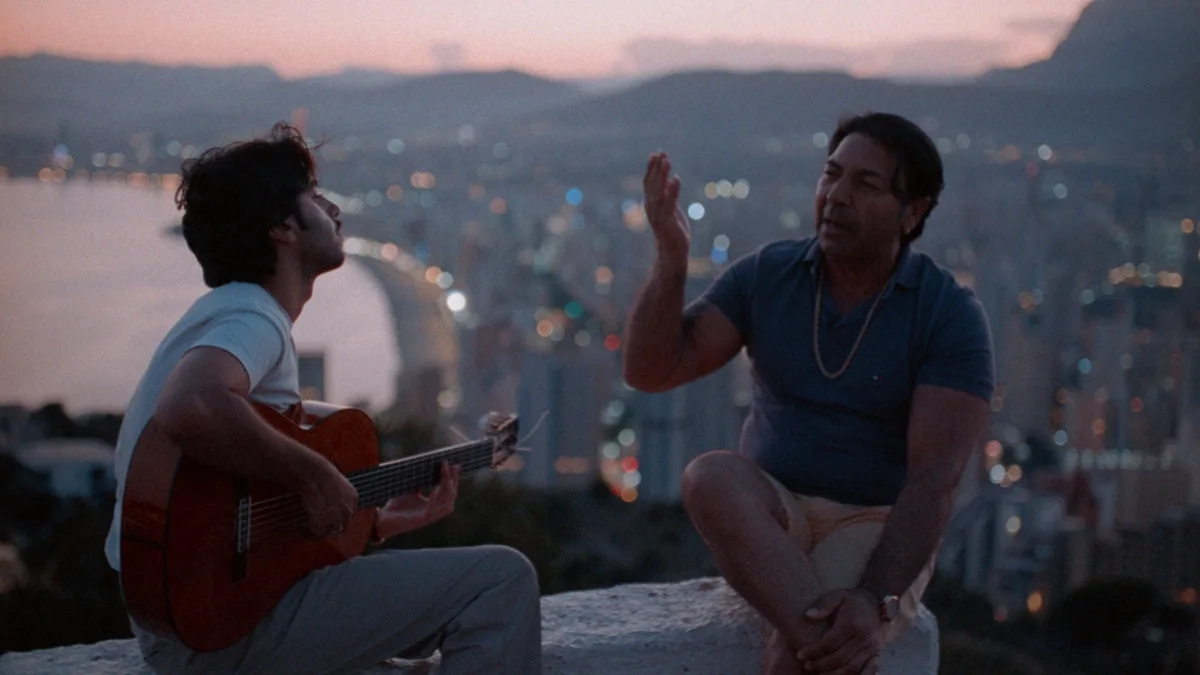 “Basado en hechos reales”: C. Tangana filmó tres años a un virtuoso guitarrista gitano y encontró algo más que música