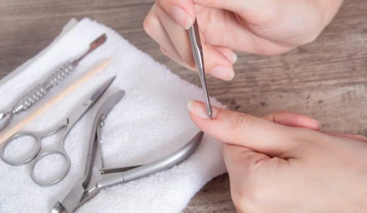 Como recuperar as unhas após alongamento em gel em 5 passos