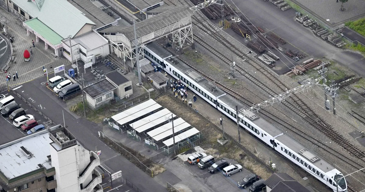 警笛2回のうち1回未確認 列車接近の伝達不備か 東武日光線事故