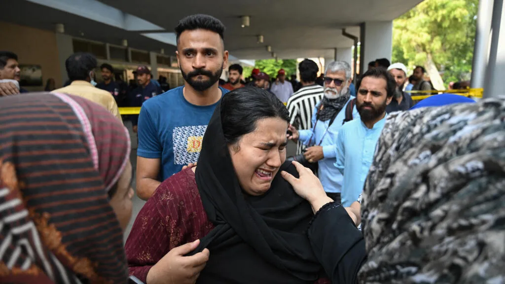 Paquistão: incêndio provocado por ar-condicionado mata 14 recém-nascidos em maternidade de Islamabad
