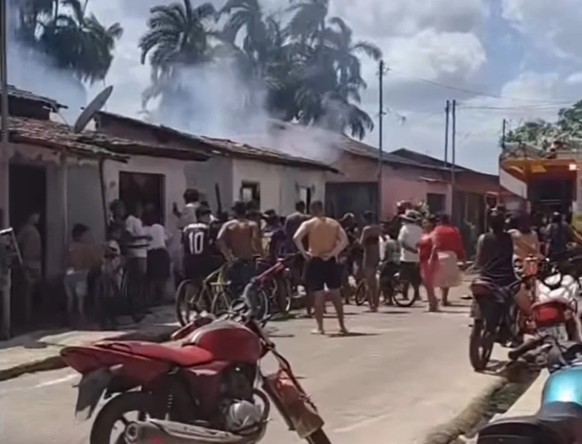Incêndio destrói casa de família em São Miguel do Guamá, no Pará