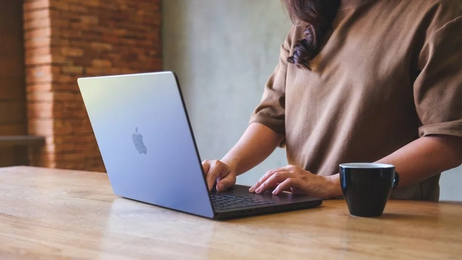 Dieses Tool vergleicht hunderte KI-Modelle – und zeigt, welches auf deiner Hardware am besten läuft